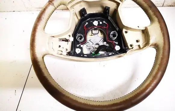 Volvo XC70 Steering wheel 30741922