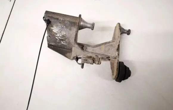 Mercedes-Benz C W203 Engine mounting bracket a2034310240