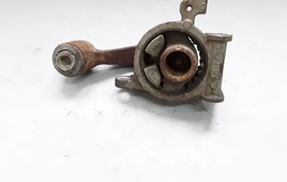 Nissan Murano Z51 Engine mount bracket AV90386
