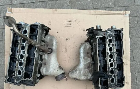 Mitsubishi Pajero Engine head MD366628 MD366629