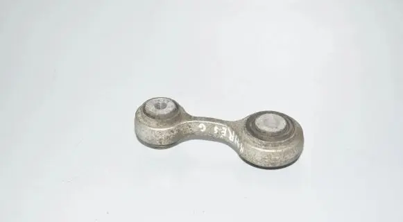 Rear control arm