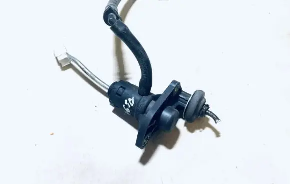 Audi A4 S4 B6 8E 8H Clutch master cylinder 8E1721401AJ 8E1721401