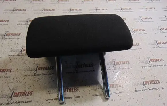 Toyota Auris 150 Rear seat headrest 