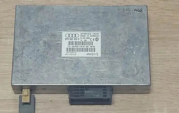 Audi A4 S4 B7 8E 8H Bluetooth control unit module 8P0862335D