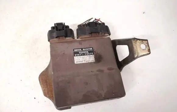 Toyota Avensis Verso Fuel injection control unit/module 8987120030 89871-20030