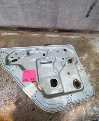 Skoda Fabia Mk1 (6Y) Rear door manual window regulator 6Y0839751B 0141520802