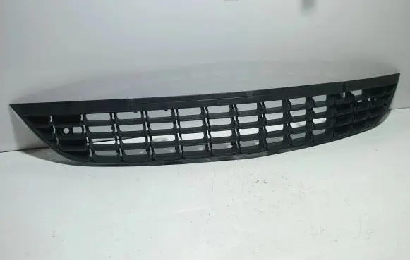 Opel Astra J Front bumper lower grill 13266567