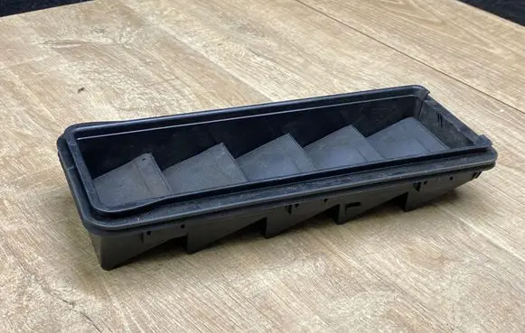 Jaguar F-Pace Quarter panel pressure vent GX63280B62AA