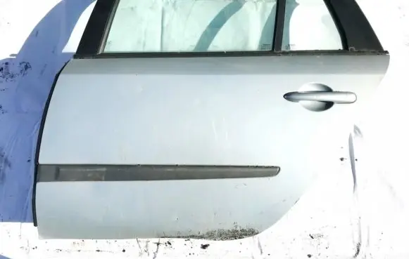 Renault Laguna II Rear door zydra