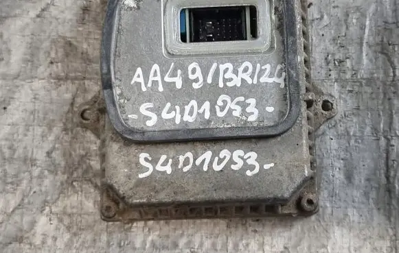Opel Vectra B Headlight ballast module Xenon 24436411