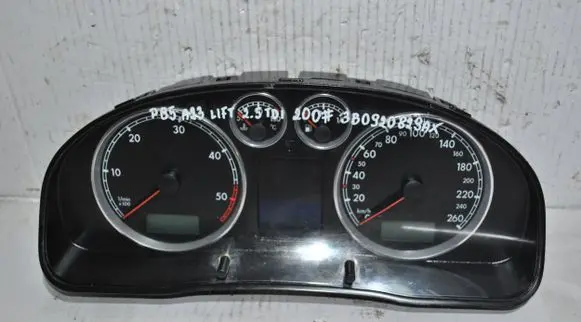 Volkswagen PASSAT B5.5 Speedometer (instrument cluster) 3B0920829AX