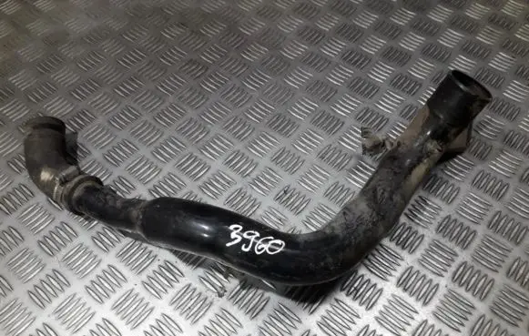 Toyota Avensis T220 Intercooler hose/pipe