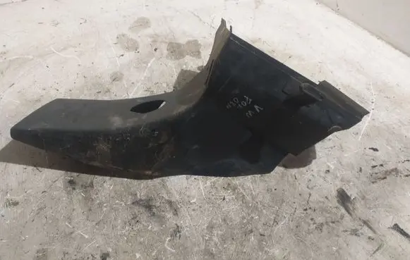 Volkswagen Fox Intercooler air channel guide 5Z0121467
