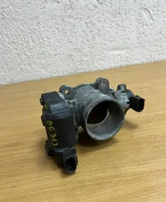 Toyota RAV 4 (XA20) Throttle valve 1923002010 D6313