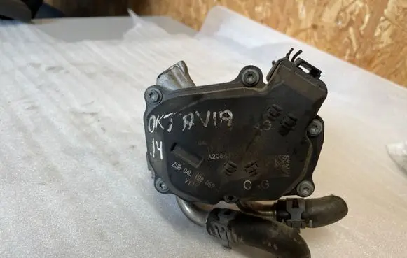 Skoda Octavia Mk3 (5E) Throttle valve 04L128063P