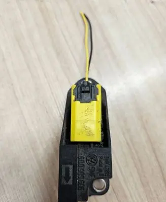 Ford Galaxy Airbag deployment crash/impact sensor 600909606 40040907