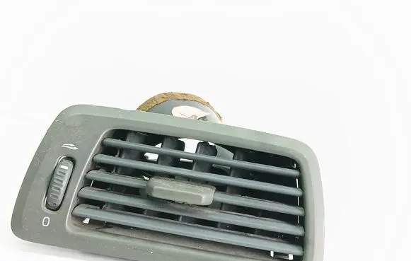 Volvo V70 Dashboard side air vent grill/cover trim 3409375