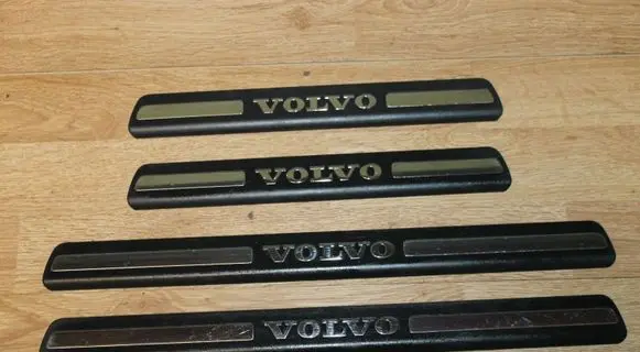 Volvo S80 sill trim set (inner) 8659961 8659960