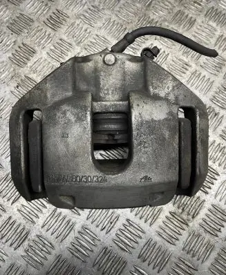 BMW 5 E60 E61 Front brake caliper 3403R