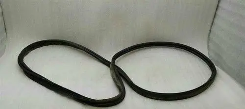 Mercedes-Benz ML W164 Front door rubber seal A2057400600