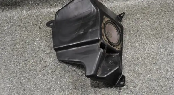 BMW 3 E30 Parcel shelf speaker 1386112