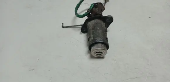 Loading door lock