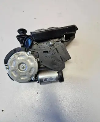 Loading door lock