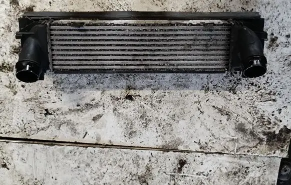 BMW 1 F20 F21 Intercooler radiator 17517600530 7600530