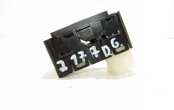 Jeep Patriot Electric window control switch 2132136