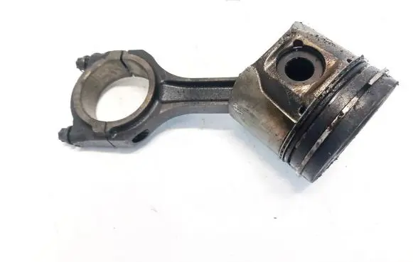 Ford Mondeo MK IV Piston with connecting rod