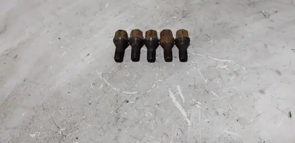 Opel Vectra C Nuts/bolts 