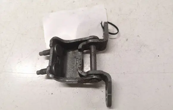 Honda CR-V Rear door upper hinge