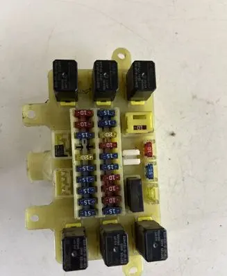 Opel Frontera B Fuse module