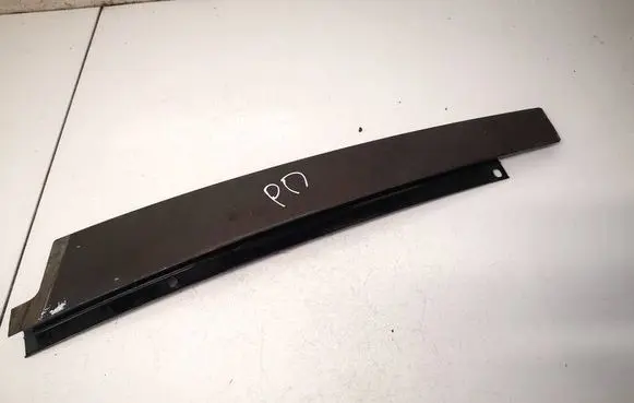 Mercedes-Benz S W221 Front door glass trim molding
