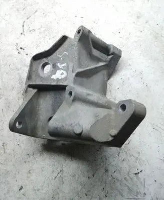 Volvo S80 Engine mounting bracket 6G926P096FC