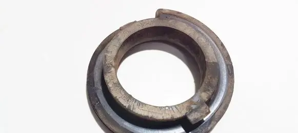 Volvo V70 Front coil spring rubber mount 6g915599baa 6g91-5599-baa
