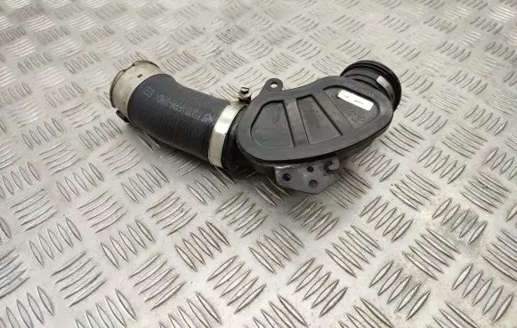 Land Rover Range Rover Evoque L538 Intercooler hose/pipe GJ326C780AA