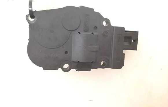 Audi A5 8T 8F Air flap motor/actuator K9749006