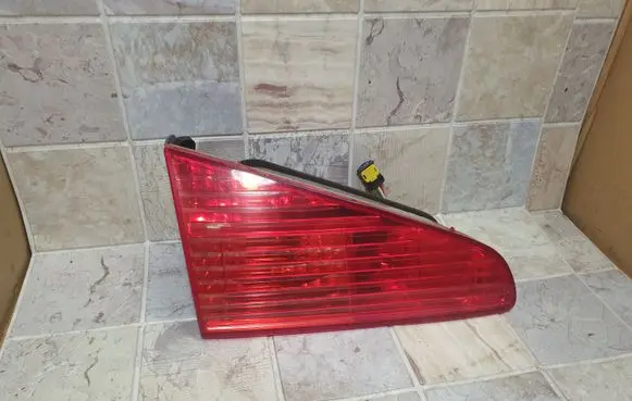 Peugeot 607 Tailgate rear/tail lights 2543