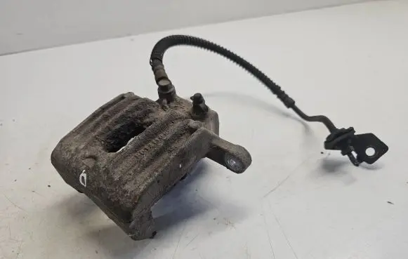 Hyundai Santa Fe Rear brake caliper