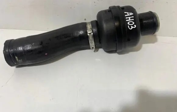 Intercooler hose/pipe