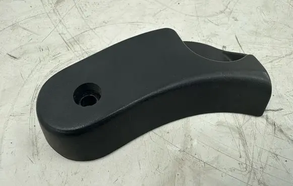 Engine bonnet (hood) release handle