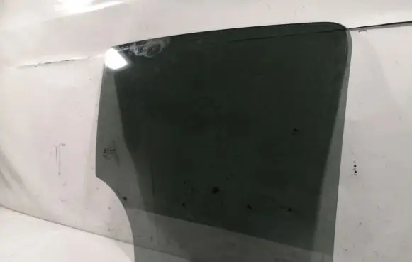 Opel Mokka X Rear door window glass 43R004654