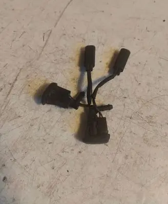 BMW 1 E81 E87 Windshield washer spray nozzle 7110851