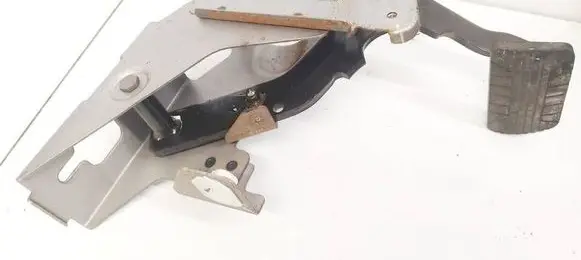 Chevrolet Captiva Brake pedal KB222540