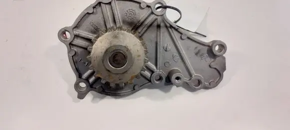 Volvo V40 Water pump 26739302