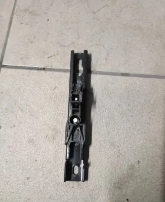 Peugeot Partner Seat belt height adjuster 9811404680