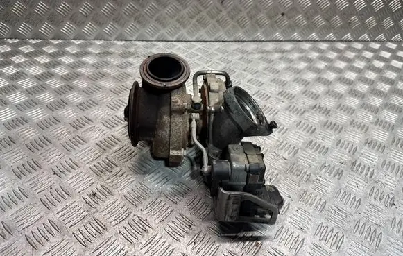 BMW X5 E70 Turbo 7796313