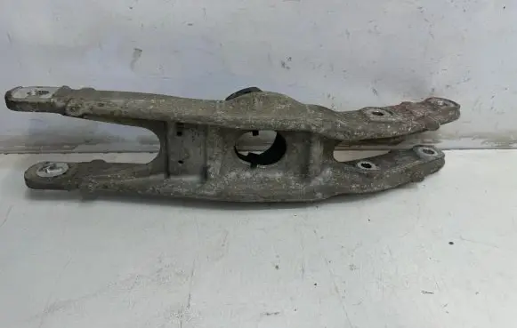 Mercedes-Benz C AMG W205 Rear upper control arm/wishbone A2059800