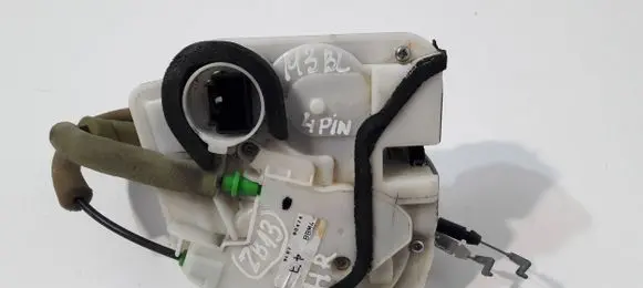 Mazda 3 II Rear door lock F96G15R2